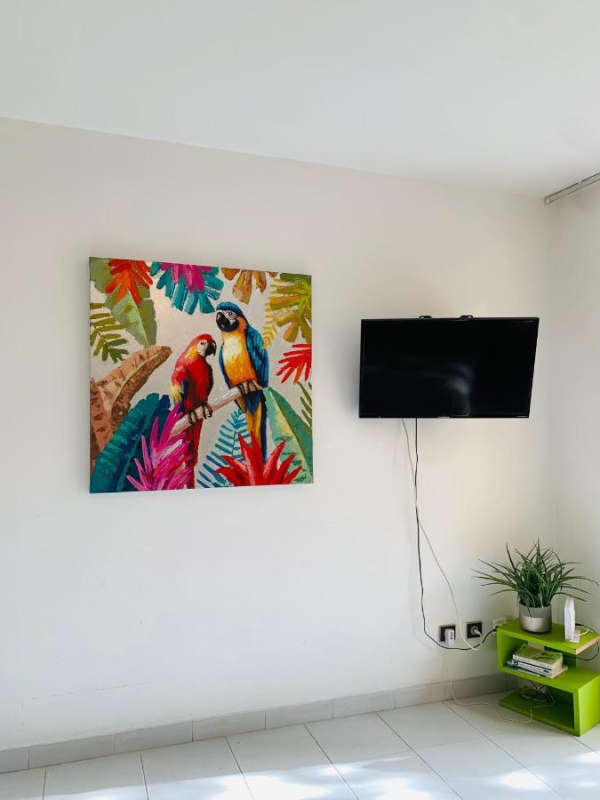 Superbe Studio Ultra Cosy A 2 Min De La Plage Sainte-Anne Exteriör bild